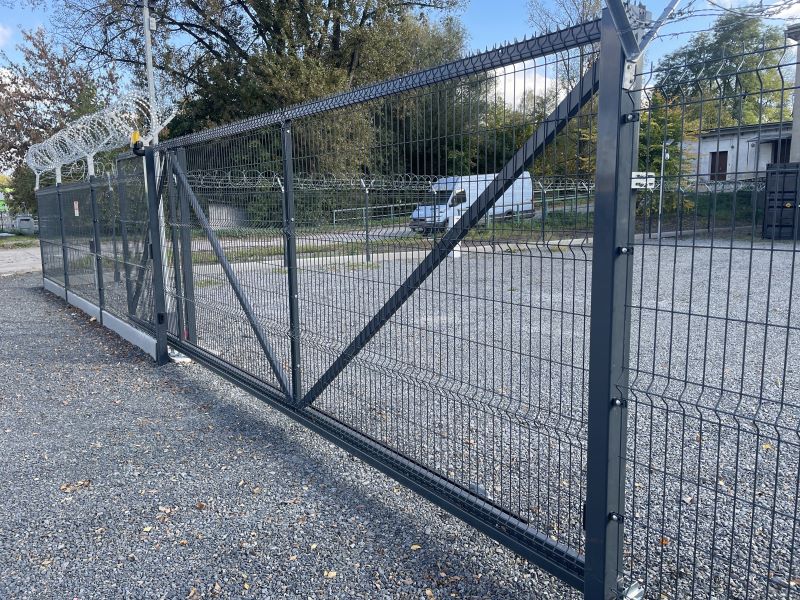 Pojezdová brána 3D panel 
