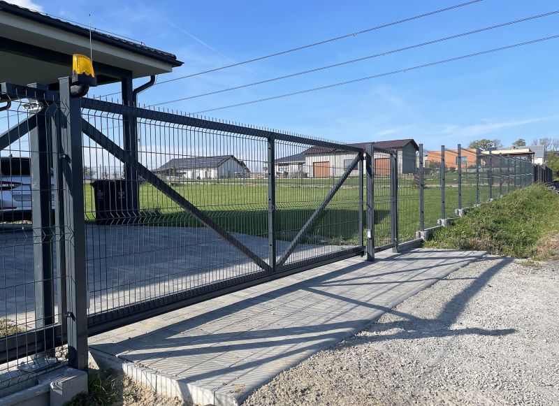 Posuvná brána 3D panel šedá